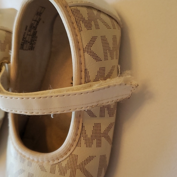 Baby girls Michael Kors shoes - Picture 3 of 5